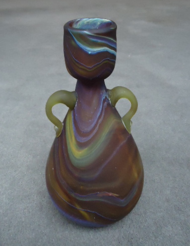 Vase with two
                  handles 9"